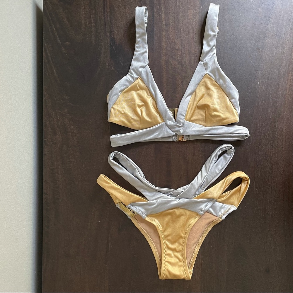 🆕 Les Canebiers Palmier Metallic Silver & Gold Strappy Bikini Top & Bottom - Picture 3 of 15